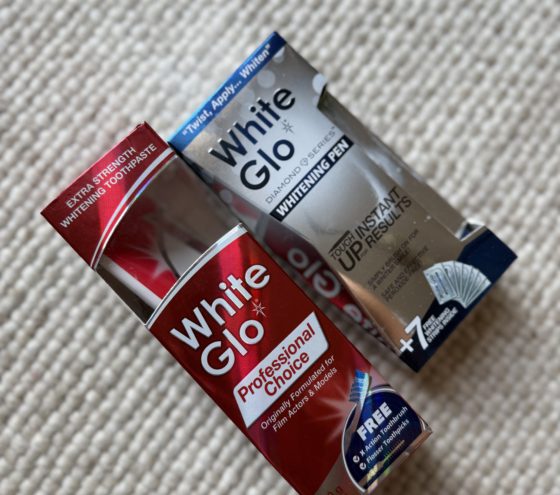 Zubní pasta White Glo: Jaká je realita za slibem bílých zubů?