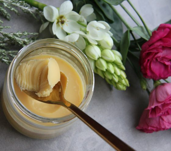 FOOD TIPY: Proč přejít z oleje na máslo Ghee?