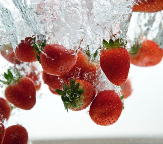 Klíč ke zdraví: Jak správně umývat ovoce a zeleninu?